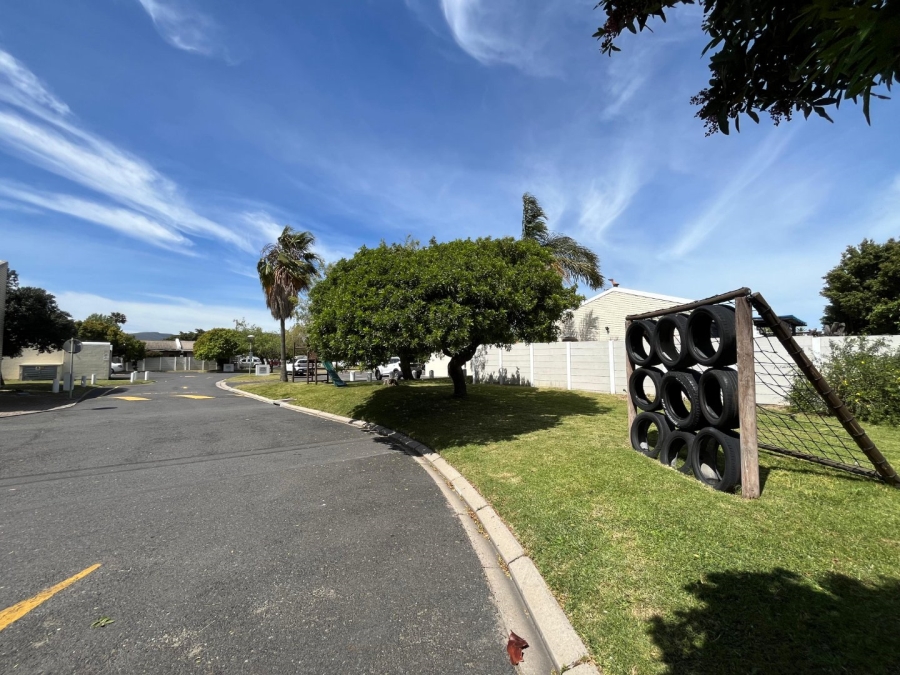 2 Bedroom Property for Sale in Table View Western Cape
